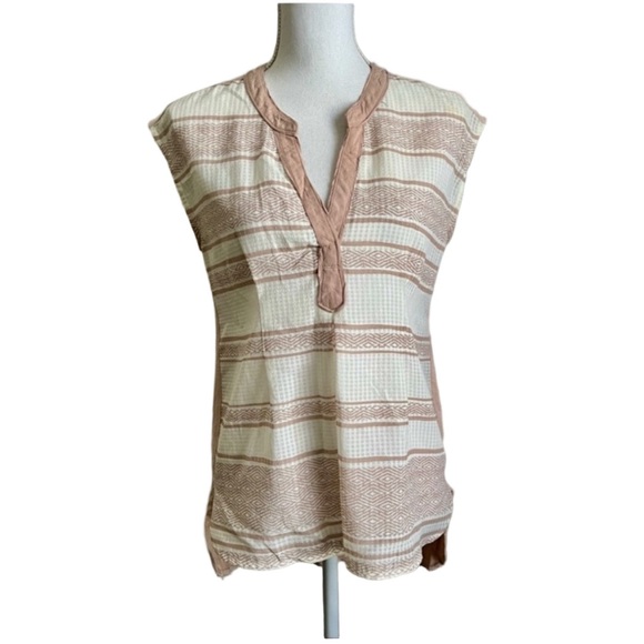 Anthropologie Tops - Anthropologie Postmark Blush Cream Split Neck Hi-Lo Blouse Sz S